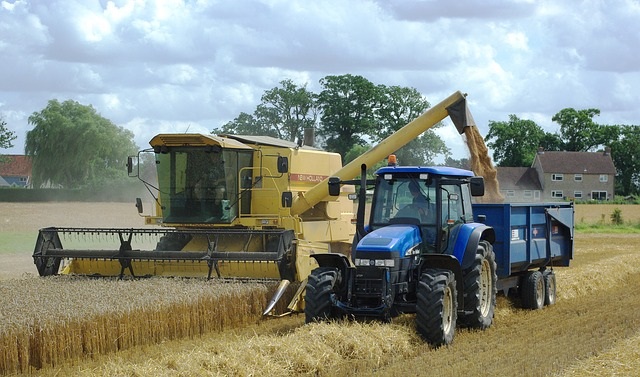 tractor-harvester